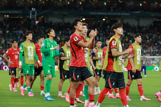 대한민국, 남아공에 0-1 충격패…'조3위'