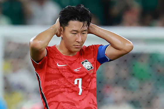 '주장' 손흥민 "우리 손 떠나…어떤 결과라도 받아들여야"