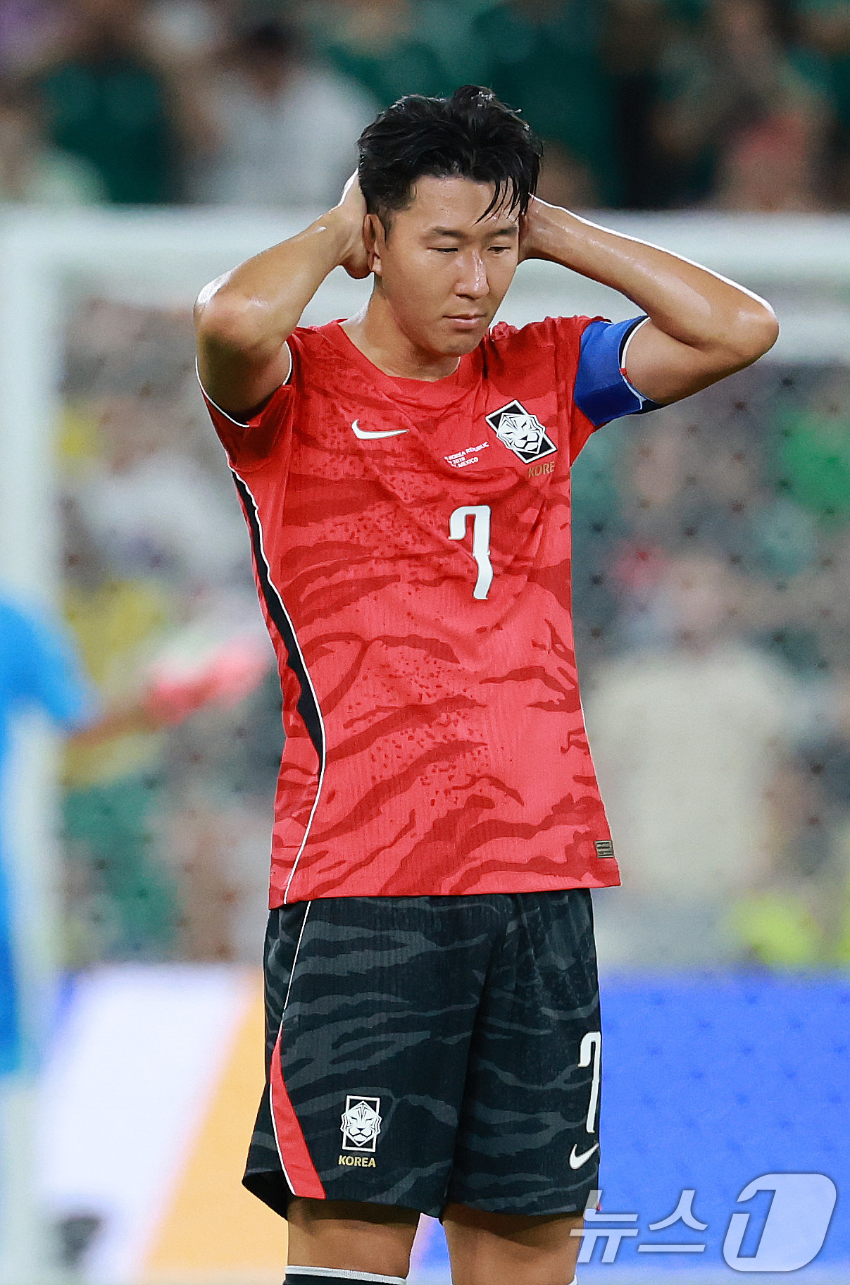(몬테레이(멕시코)=뉴스1) 임세영 기자 = 대한민국 축구국가대표팀 손흥민이 24일(현지시간) 멕시코 몬테레이 스타디움에서 열린 2026 북중미 월드컵 A조 조별리그 3차전 대한민 …