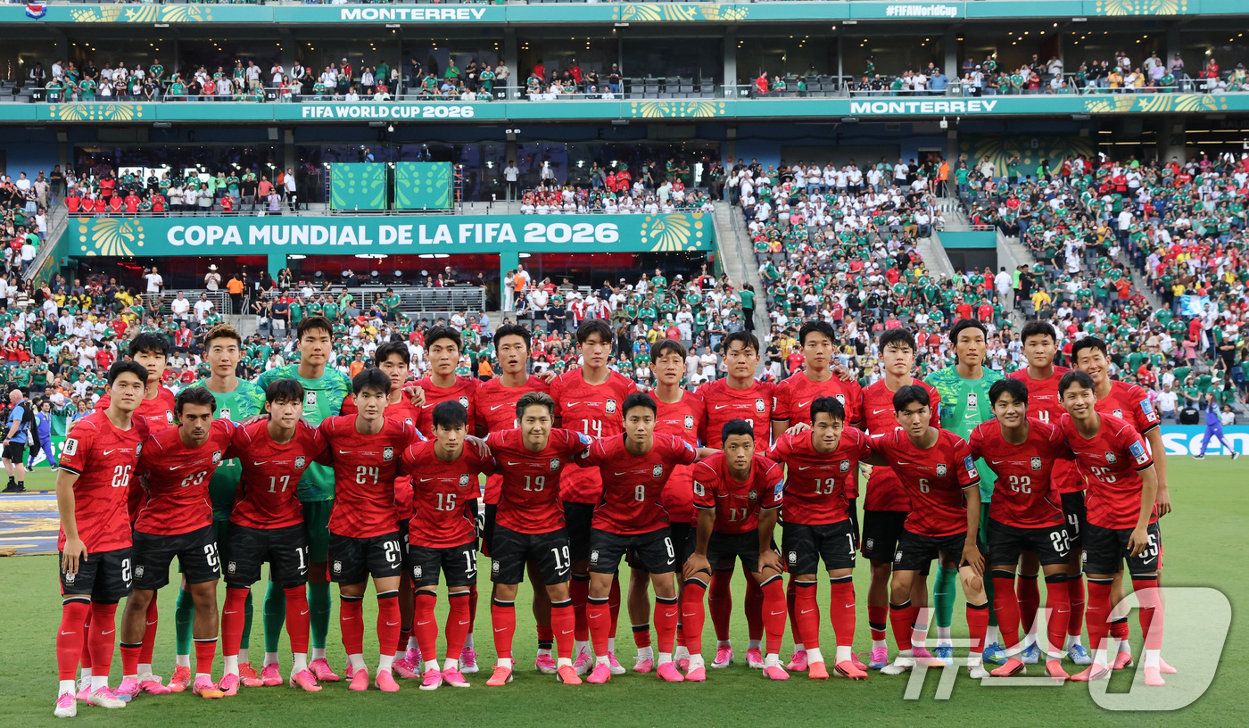 (몬테레이(멕시코)=뉴스1) 임세영 기자 = 대한민국 축구국가대표팀 선수들이 24일(현지시간) 멕시코 몬테레이 스타디움에서 열린 2026 북중미 월드컵 A조 조별리그 3차전 대한민 …