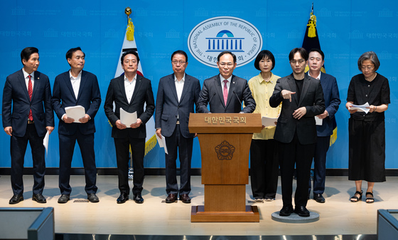 임종득 국민의힘 의원, 원외 당협위원장들과 이재명정부 안보정책 규탄 기자회견