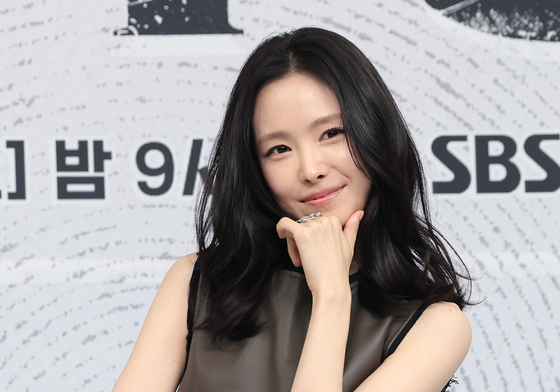 손나은, 사랑스러운 미소