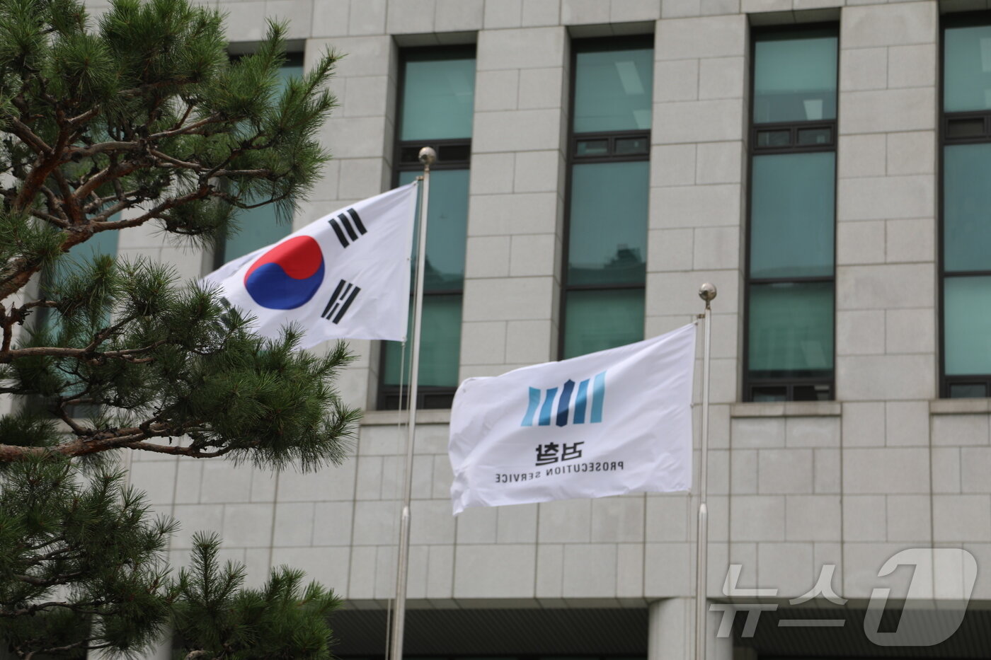 본문 이미지 - 서울 서초구 대검찰청. 2026.6.25 ⓒ 뉴스1 안소연 수습기자