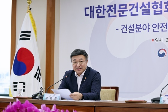 전남광주특별시 출범 D-5…윤호중, 민원서비스 전환 현장 점검