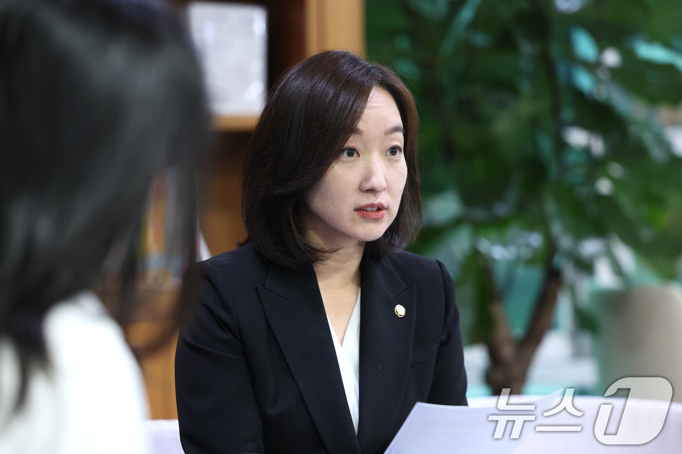 본문 이미지 - 전은수 더불어민주당 의원이 25일 서울 여의도 국회 의원회관에서 뉴스1과 인터뷰를 하고 있다. 2026.6.25 ⓒ 뉴스1 신웅수 기자