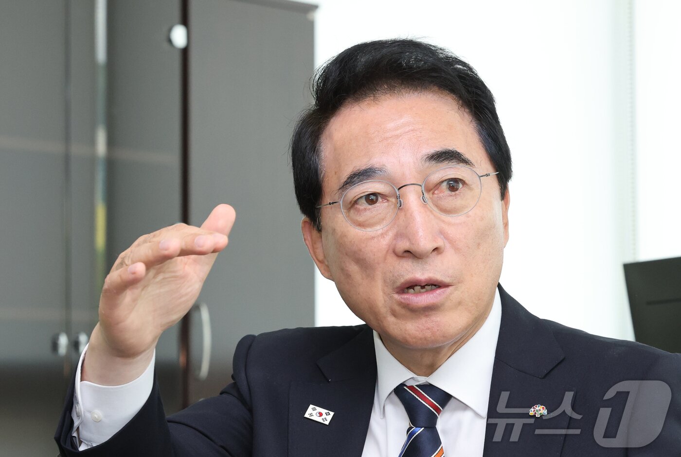 본문 이미지 - 뉴스1과 인터뷰 중인 박수현 충남지사 당선인 ⓒ 뉴스1 김기태 기자