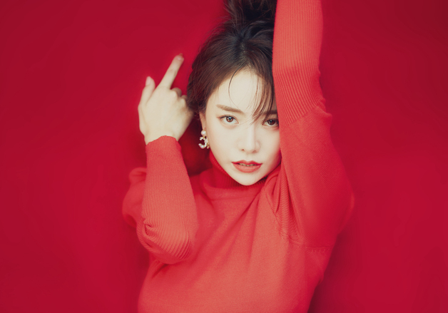 설하윤, 신곡 '흔들어'로 음악방송 출격…행사퀸의 귀환