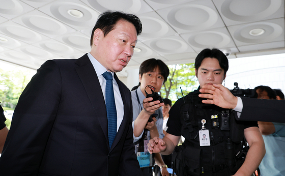 파기환송심 출석하는 최태원 회장