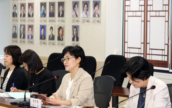 원민경 장관, 성평등정책담당관 협의체 주재