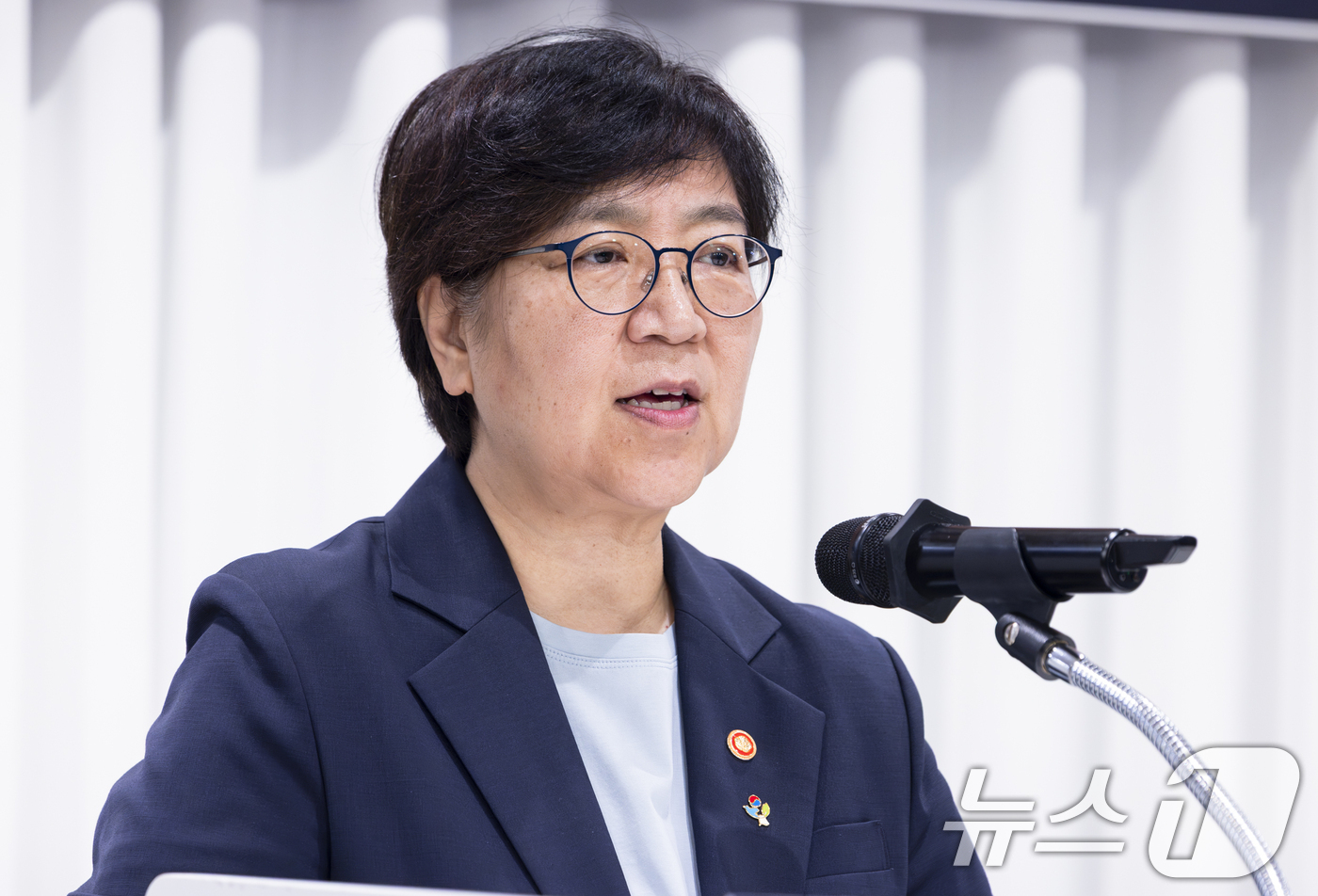 (서울=뉴스1) = 정은경 보건복지부 장관이 26일 서울 중구 로얄호텔서울에서 열린 '제1차 미래사회보장포럼'에서 인사말을 하고 있다.  (보건복지부 제공. 재판매 및 DB금지) …