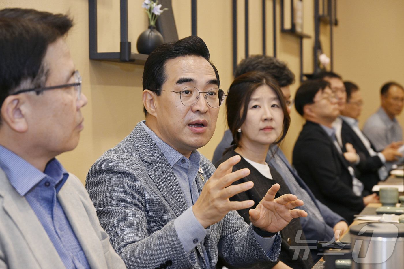 (서울=뉴스1) = 박홍근 기획예산처 장관이 26일 오후 서울 중구 아리연에서 열린 \'통합재정사업 평가단 간담회\'에서 발언하고 있다. (기획예산처 제공. 재판매 및 DB금지) …