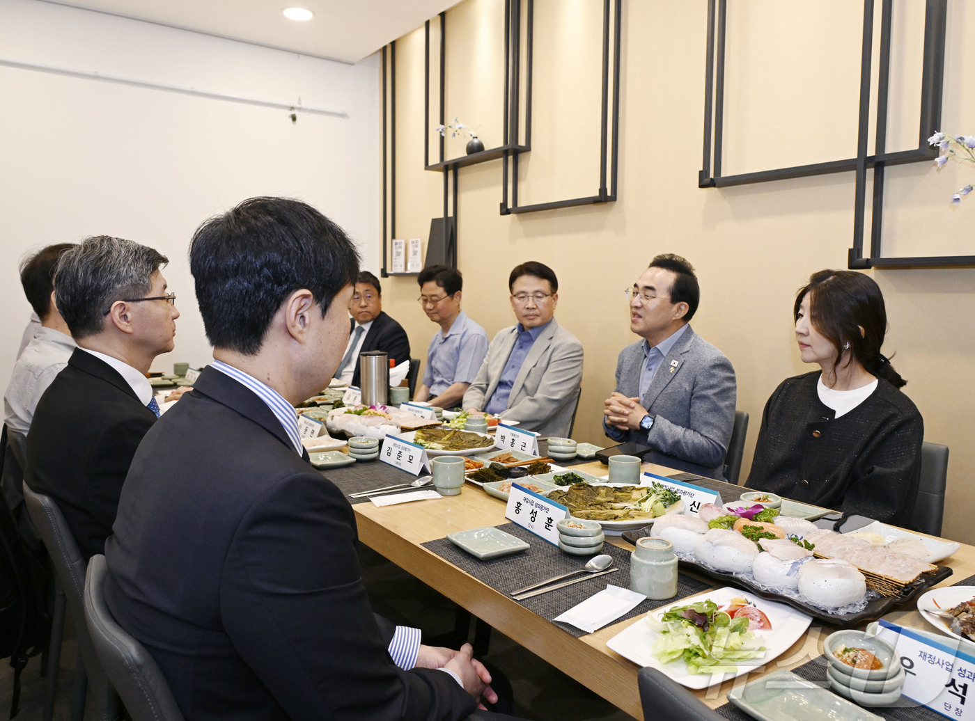 (서울=뉴스1) = 박홍근 기획예산처 장관이 26일 오후 서울 중구 아리연에서 열린 \'통합재정사업 평가단 간담회\'에서 모두발언을 하고 있다. (기획예산처 제공. 재판매 및 DB …