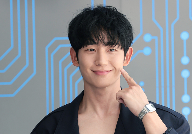 정해인, '옥문아' 출격…번호 교환한 홍진경과 극적 재회