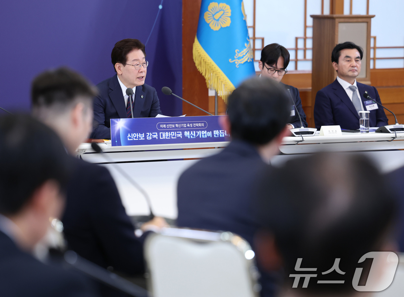 (서울=뉴스1) 이재명 기자 = 이재명 대통령이 26일 청와대에서 열린 미래 新안보 혁신기업 육성 전략회의에서 발언을 하고 있다. 2026.6.26/뉴스1