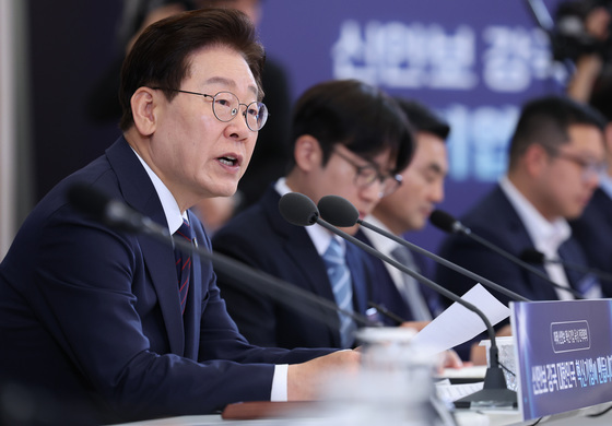 李대통령 "세상 흑백 아냐…'호남 반도체' 직권남용 아니니 비난 마라"(종합)