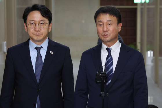 회동 마치고 취재진 질문에 답하는 한병도 원내대표