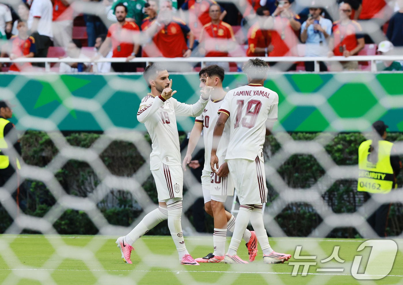(과달라하라(멕시코)=뉴스1) 임세영 기자 = 스페인 축구국가대표팀 알렉스 바에나가 26일(현지시간) 멕시코 할리스코주 과달라하라 스타디움서 열린 우루과이와 북중미월드컵 조별리그 …