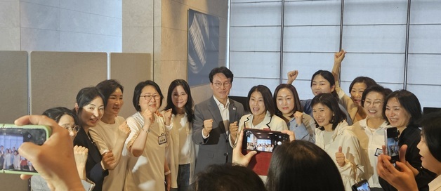 金총리 "대통령 만들었다는 과잉 자신감 절제돼야"…유시민 겨냥(종합)