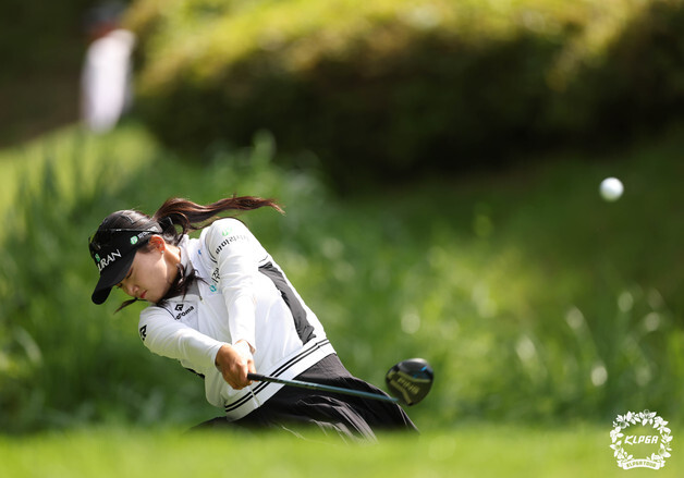 노승희, KLPGA 맥콜·모나 오픈 2R도 선두…시즌 첫 승 도전