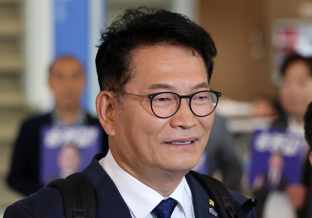송영길, 유시민 겨냥 "어려울수록 대통령 지키는 게 코어 지지층"