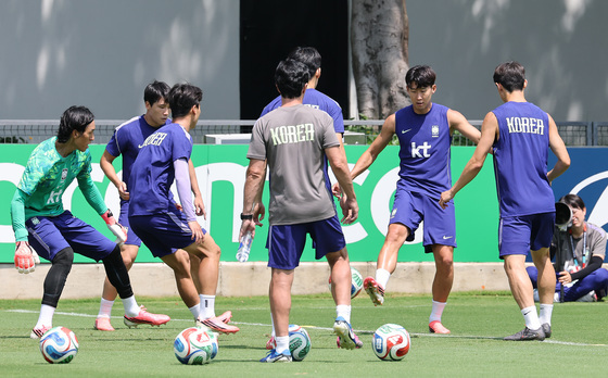 훈련하는 대한민국 축구대표팀