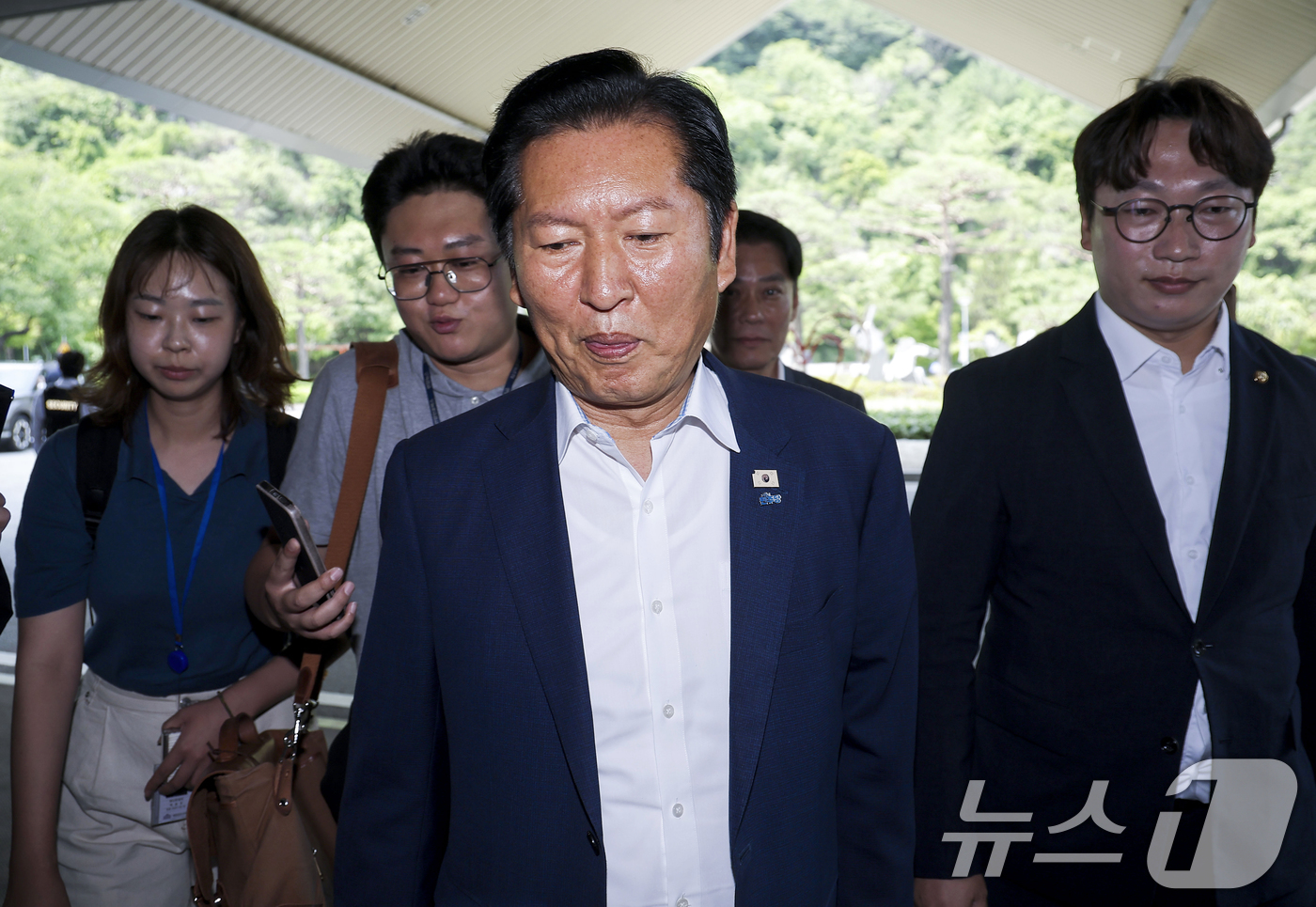 (경기 광주=뉴스1) 오대일 기자 = 정청래 더불어민주당 전 대표가 28일 오후 경기 광주 곤지암리조트에서 열린 민주당 청년 당선인 워크숍에 참석하고 있다. (공동취재) 2026. …