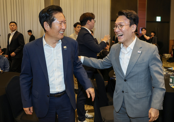 與, 유시민 '증축·재건축론'  파장…선 그은 金·宋, 말 아낀 鄭(종합)