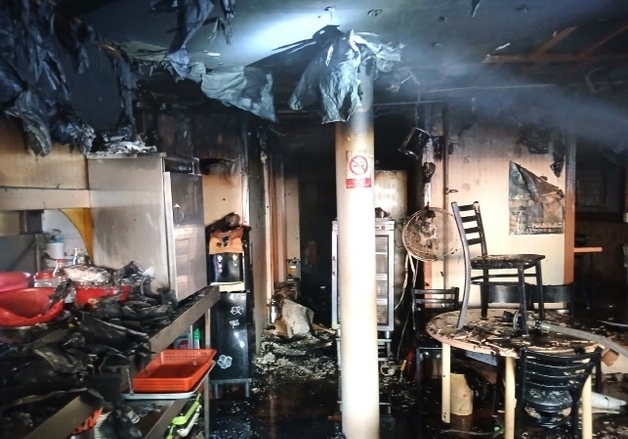 전북 전주 음식점서 전기합선 추정 화재…인명피해 없어