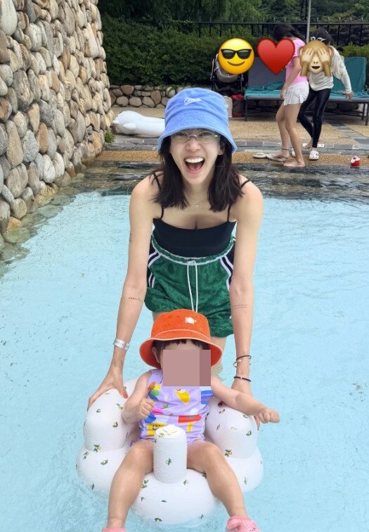 본문 이미지 - 손단비 가족/인스타그래 캡처