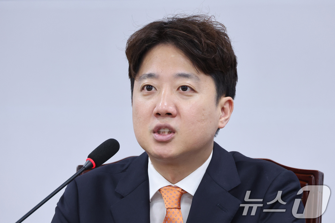 (서울=뉴스1) 신웅수 기자 = 이준석 개혁신당 대표가 29일 서울 여의도 국회에서 열린 최고위원회의에서 발언하고 있다. 2026.6.29/뉴스1