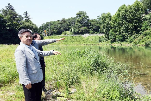 여름철 안전시설 관리 불시 점검하는 윤호중 행안부 장관