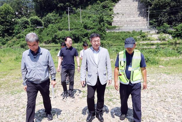 여름철 안전시설 관리 불시 점검하는 윤호중 행안부 장관
