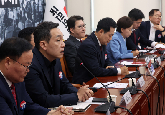 김재원 "鄭 잡으려다 반도체 잡지 말고…구미 땅값 99.9% 할인"
