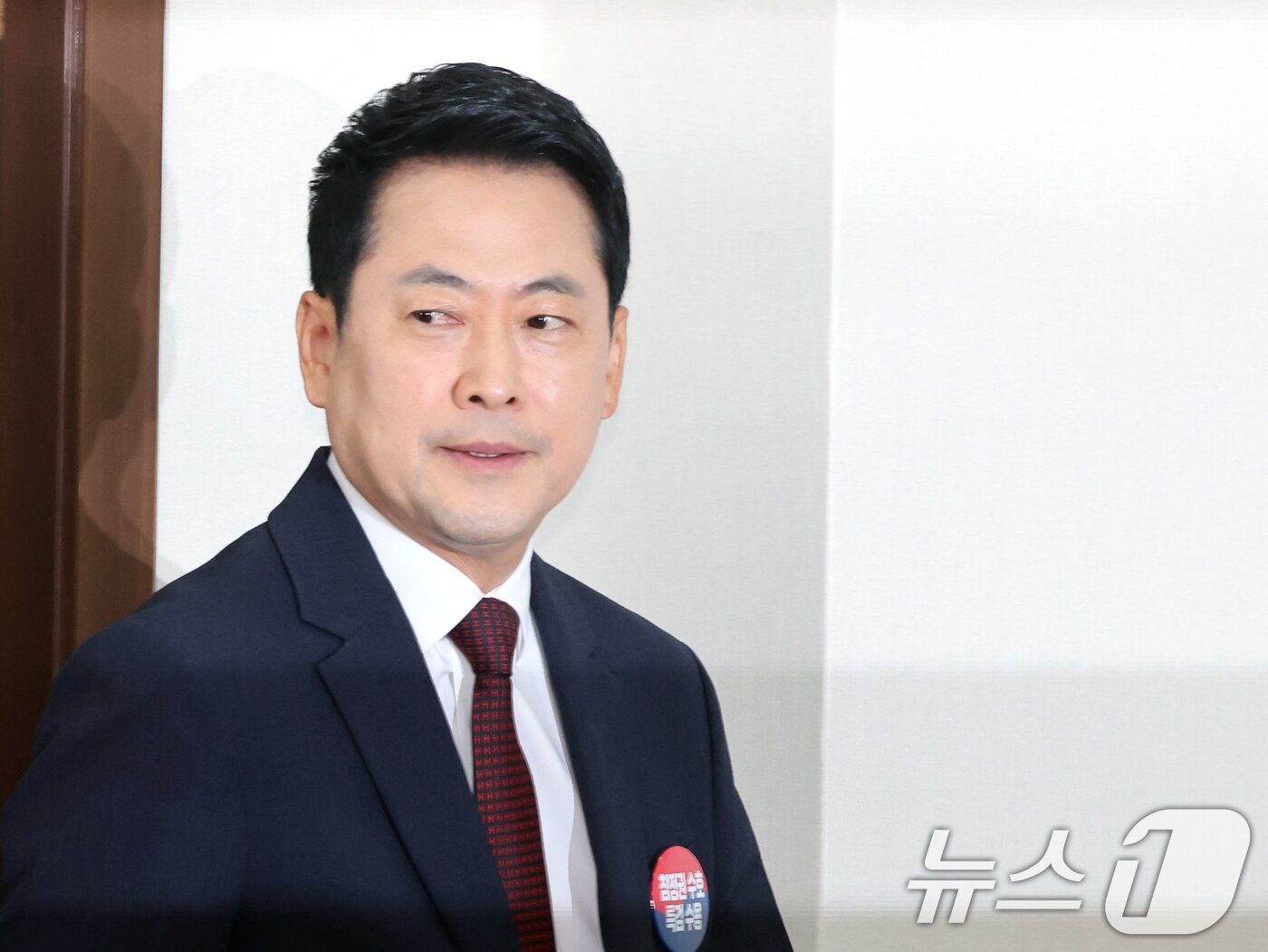 본문 이미지 - 장동혁 국민의힘 대표가 29일 오전 서울 여의도 국회에서 열린 최고위원회의에 참석하고 있다. 2026.6.29 ⓒ 뉴스1 황기선 기자