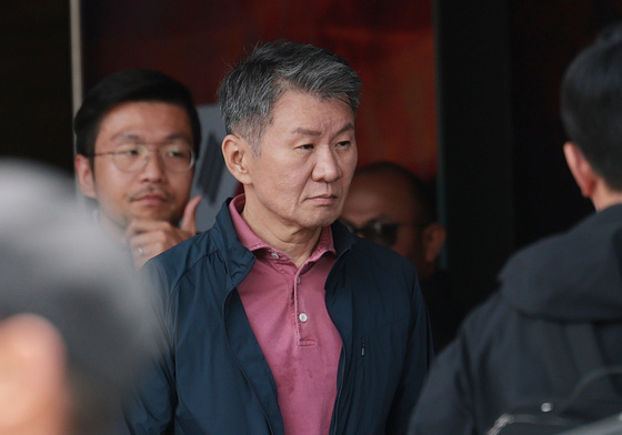 굳은 표정의 정몽규 대한축구협회장