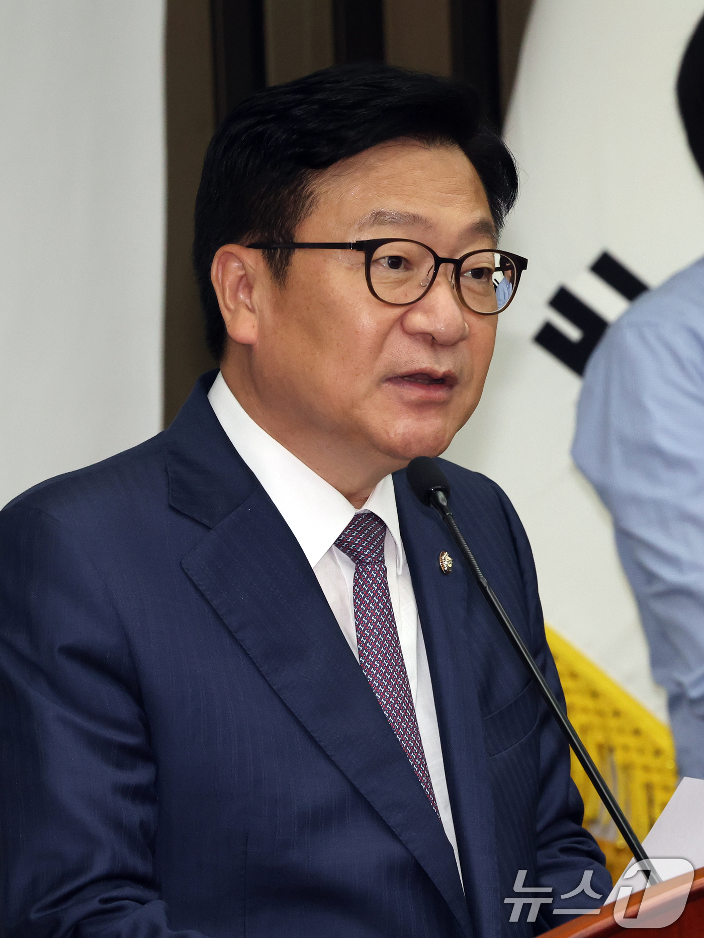 (서울=뉴스1) 황기선 기자 = 정점식 국민의힘 원내대표가 29일 오후 서울 여의도 국회에서 열린 의원총회에서 모두발언을 하고 있다. 2026.6.29/뉴스1