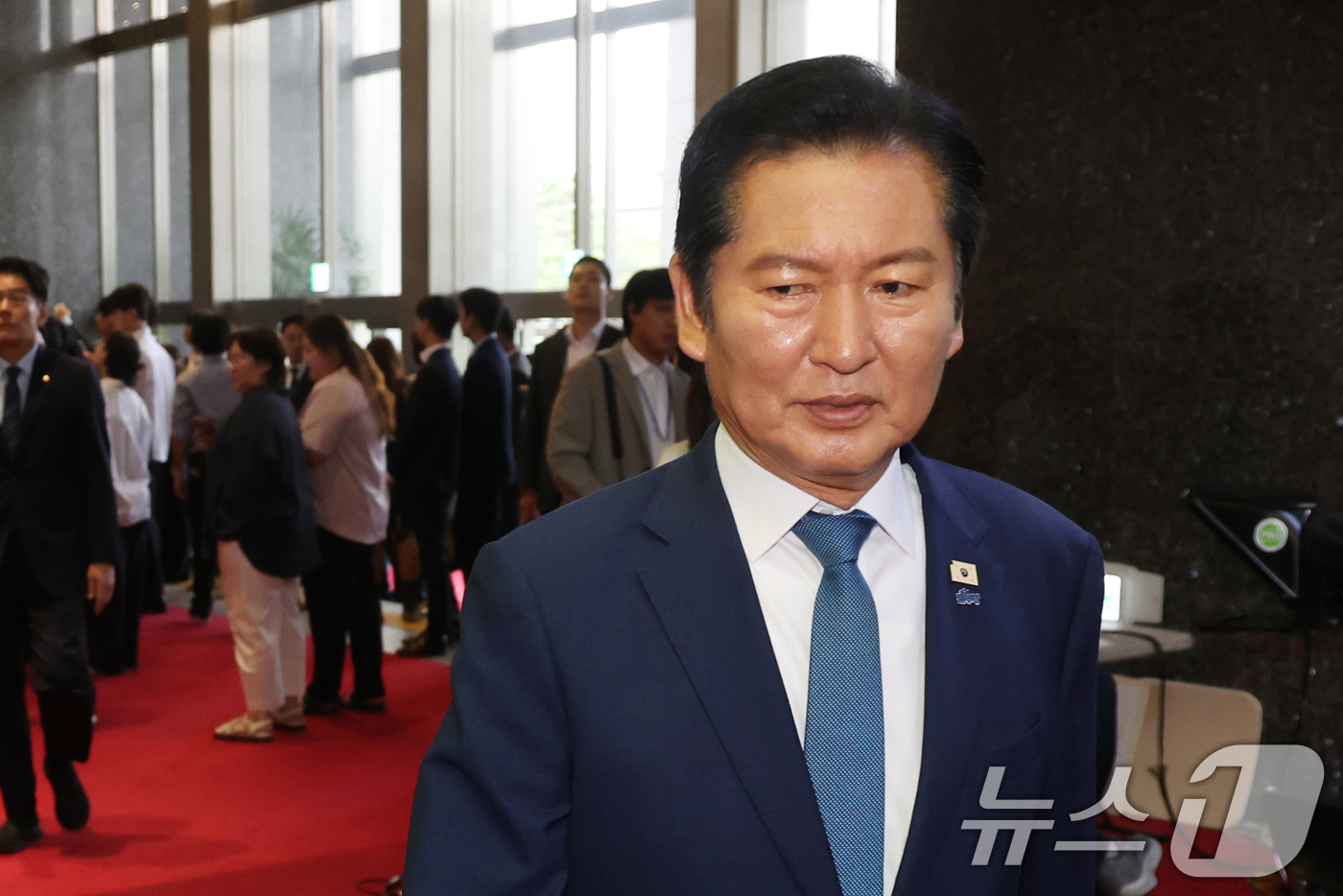 (서울=뉴스1) 황기선 기자 = 정청래 전 더불어민주당 대표가 29일 서울 여의도 국회에서 열린 의원총회에 참석하고 있다.  2026.6.29/뉴스1