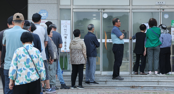 [투표율]경북 오전 7시 2.6%…4년 전보다 0.5%p 높아