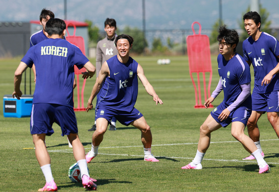 훈련하는 대한민국 축구대표팀