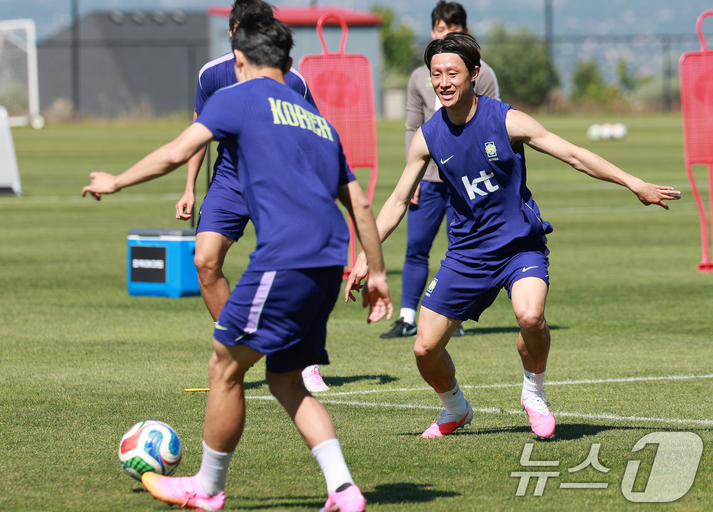 (헤리먼(유타주)=뉴스1) 임세영 기자 = 대한민국 축구대표팀 이재성이 2일(현지시간) 미국 유타주 헤리먼에 위치한 자이언스뱅크 트레이닝센터에서 훈련을 하고 있다. 2026.6.3 …