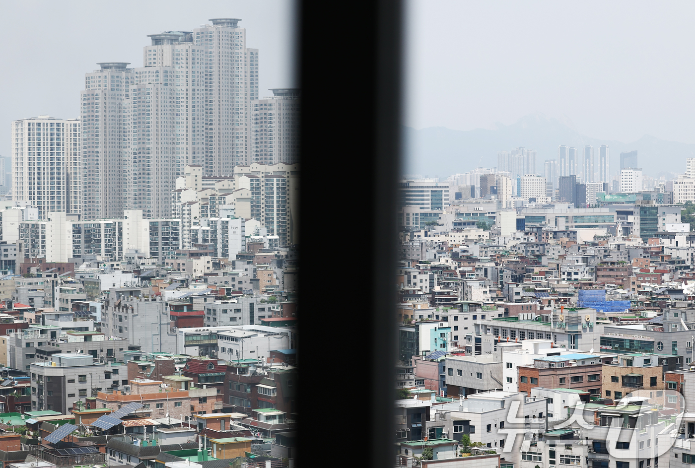 (서울=뉴스1) 김민지 기자 = 서울의 빌라(연립·다세대) 전월세 거래량이 늘고 계약갱신청구권 사용 비중도 높아진 것으로 나타났다.3일 국토교통부 실거래가 통계에 따르면 올해 1~ …