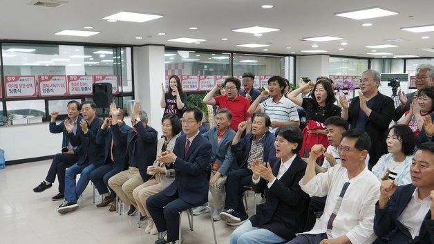 경북교육감 임종식 45.0%·김상동 34.1%