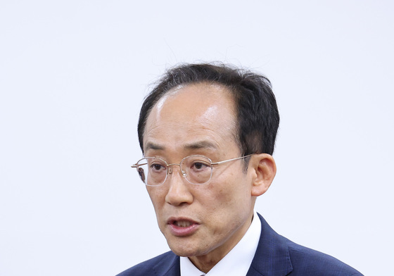출구조사 관련 입장 밝히는 추경호