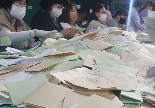 충북 여성 단체장 0명 현실의 벽…광역·기초의원은 '선전'