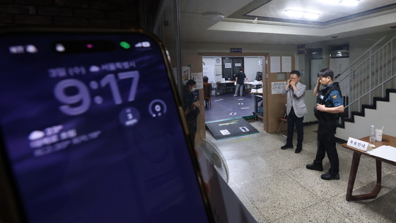 투표용지 부족에 잠실7동 제2투표소 투표시간 연장