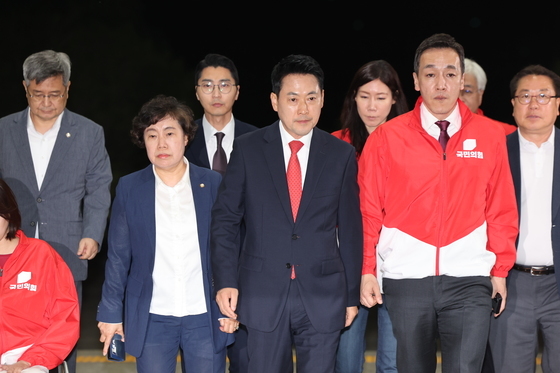 장동혁 대표, 중앙선관위 항의 방문