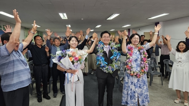 [6·3지선] 충북교육감 윤건영 '당선'…득표율 47.95%