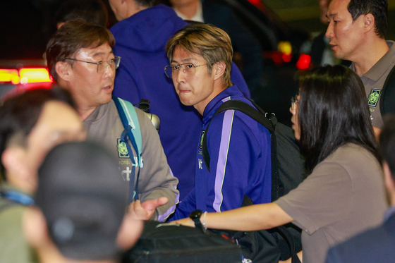 'AT 마드리드 이적' 이강인은 왜 아직 한국에?…병역 문제가 발목