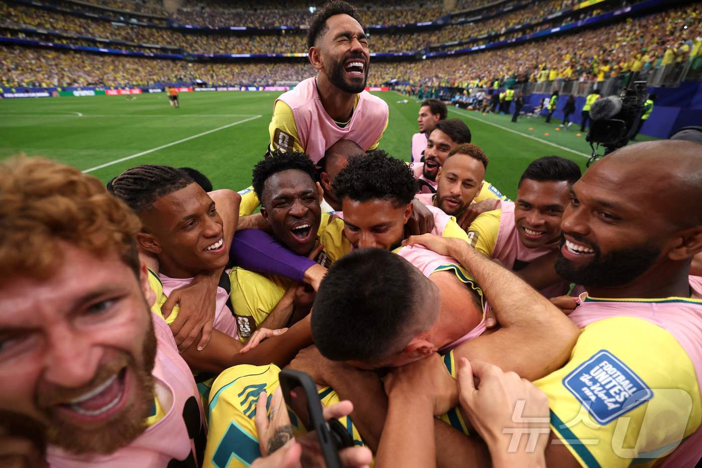 (AFP=뉴스1) 안은나 기자 = 브라질 축구 국가대표팀 가브리엘 마르티넬리가 29일(현지시간) 미국 휴스턴 스타디움에서 열린 2026 북중미 월드컵 32강 일본과의 경기에서 극장 …