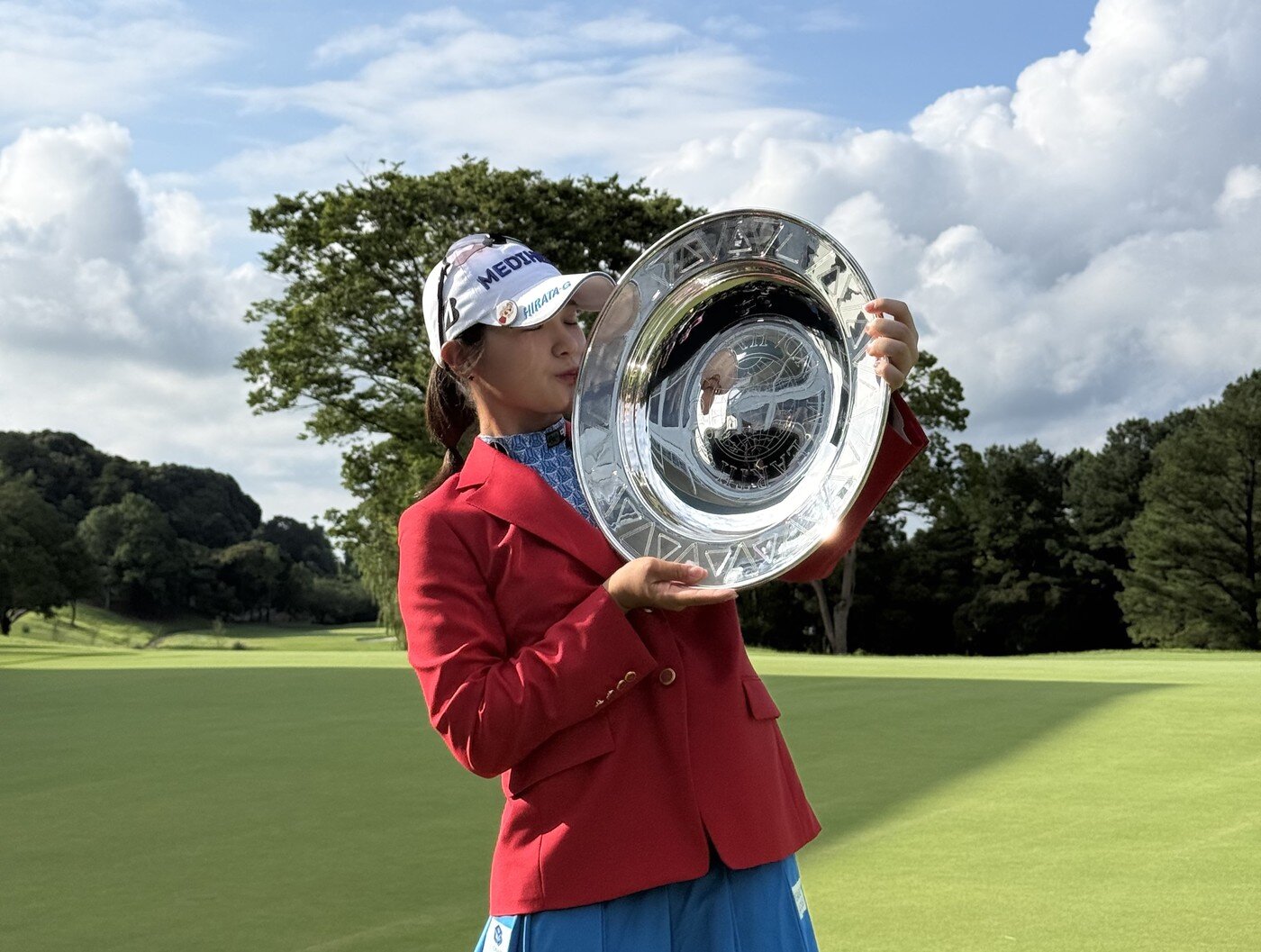 본문 이미지 - JLPGA 어스몬다민컵에서 우승한 박현경. (석교상사 제공)